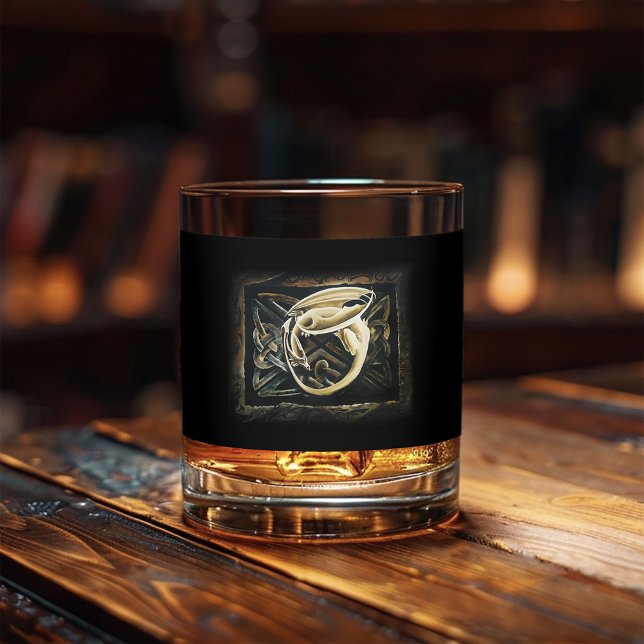 Celtic Knot Work Cream Dragon Whiskyglas (Von Creator hochgeladen)