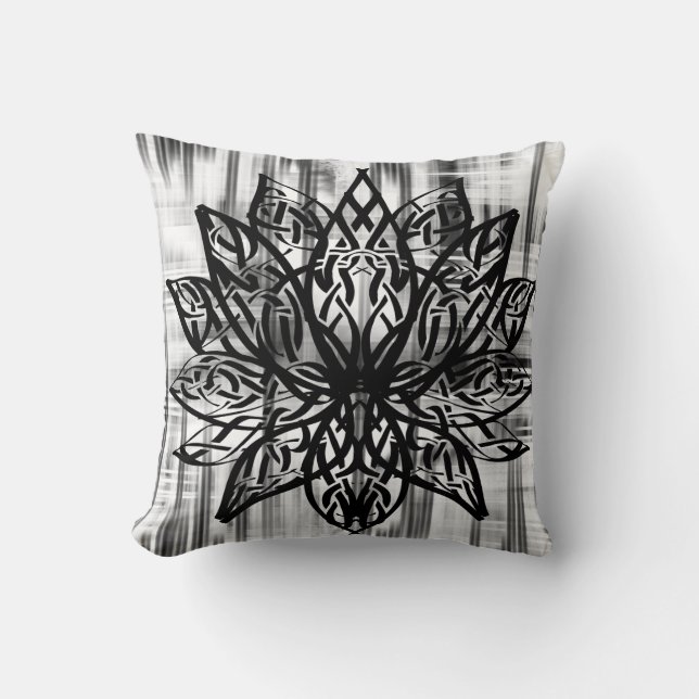 Celtic Lotus Mandala – Minimalist Black and White  Kissen (Vorderseite)