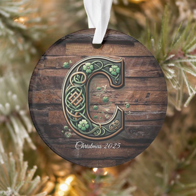 Celtic monogram letter ornament (Baum)