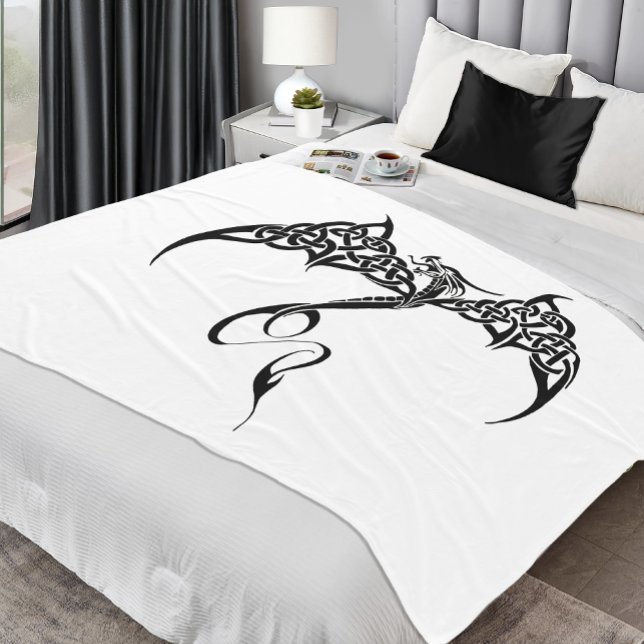Celtic Tribal Dragon Schwarz-weiß Fleecedecke (Von Creator hochgeladen)