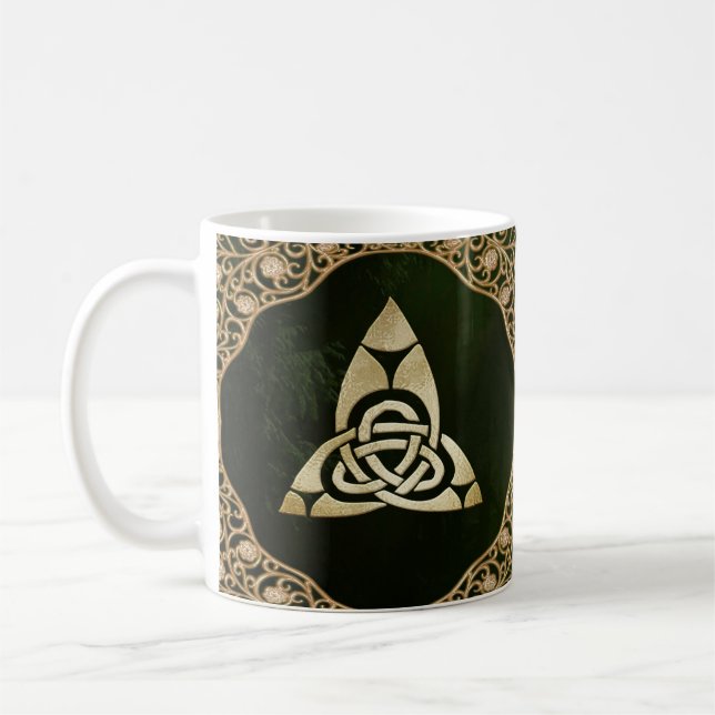Celtic Trinity Knot on Forest Shadows  Kaffeetasse (Links)