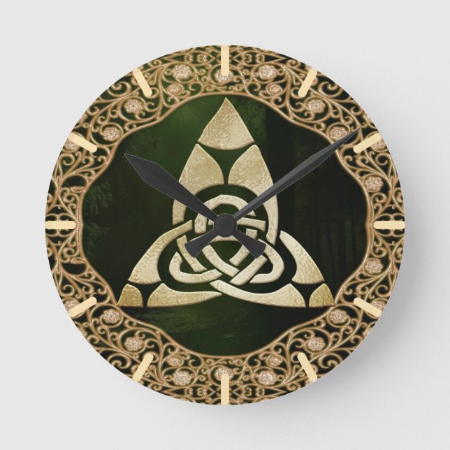 Celtic Trinity Knot on Forest Shadows Runde Wanduhr (Vorderseite)