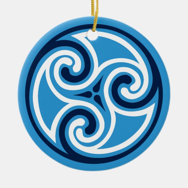 Celtic Triskele Muster, Sky Blue und White Keramikornament (Vorne)