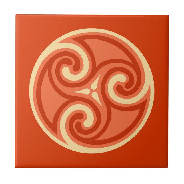 Celtic Triskele Ornament, Mandarin Orange Fliese (Vorderseite)