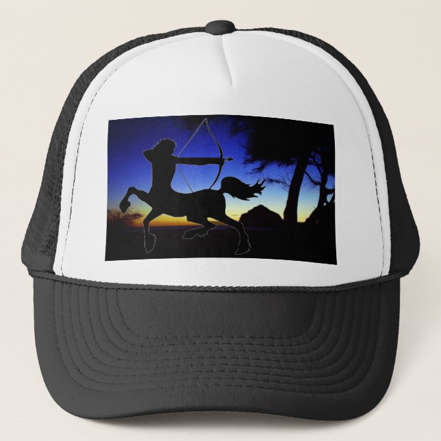 Centaur Sagittarius Trucker Hat Truckerkappe (Vorderseite)
