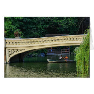 Central Park: Sommer-Kreissägen durch Bogen-Brüc