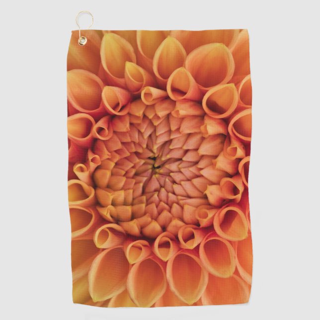 Centre Orange Dahlia Blume Golfhandtuch (Vorderseite)