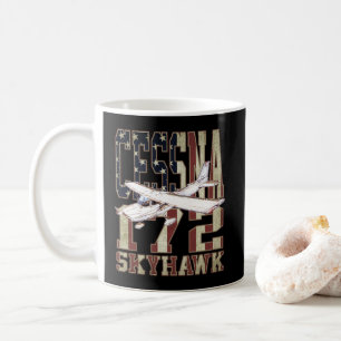 Cessna 172 Skyhawk mit Vintager Flagge der Vereini Kaffeetasse
