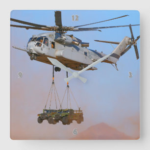 CH-53K KING STALLION QUADRATISCHE WANDUHR
