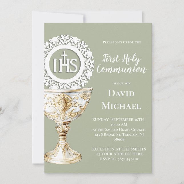 Chalice Host First Communion sage green background Einladung (Vorderseite)