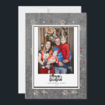 Chalkboard botanischen Rahmen Frohe Weihnachten<br><div class="desc">Mit diesem "Chalkboard Botanical Frame Merry Christmas"-Design erwecken Sie den Geist eines rustikalen Weihnachts! Dieses Design mit klassischem Chalkboard-Look und botanischem Rahmen verleiht Ihrem Urlaubsdekor ein gemütliches, handgefertigtes Ambiente. Ideal für alle, die Vintage Stile und natürliche Elemente bei ihren Feierlichkeiten Liebe haben. Ideal für Wohngestaltung, Geschenke und festliche Outfits!" Ideal...</div>