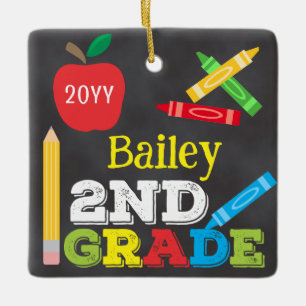 Chalkboard Keepake der zweiten Klasse Farbige Kind Keramikornament