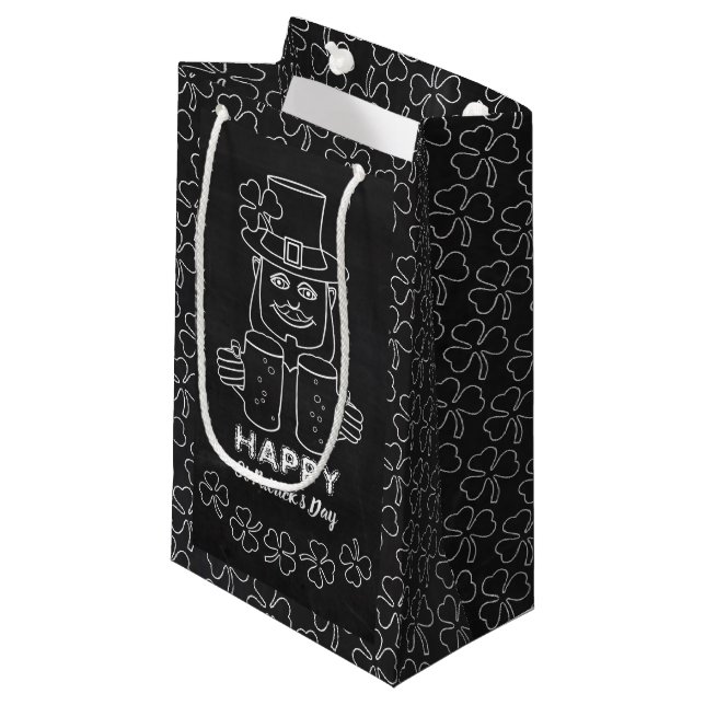 Chalkboard Leprechaun, St Patrick's Day Kleine Geschenktüte (Vorderseite Schrägansicht)