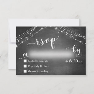 Chalkboard & Lights mit Hochzeitskalligraphie-UAWG RSVP Karte