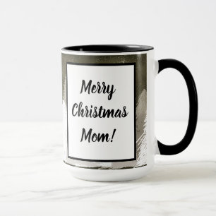 Chalkboard mit weißem und grauem Schnee bedeckten  Tasse