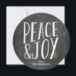 Chalkboard Round Holiday Card Feiertagskarte<br><div class="desc">Verbringen Sie Ruhe und Freude mit dieser runden Chalkboard-Ferienkarte.</div>