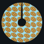 Challah Brot Hanukkah Chanukah jüdische Feiertage Polyester Weihnachtsbaumdecke<br><div class="desc">Der Baumrock zeigt eine originelle Marker-Illustration eines Laibs von herausforderndem Brot. Ideal für die Dekoration in Hanukkah! Dieses Design ist auch auf anderen Produkten erhältlich. Sehen Sie nicht,  wonach Sie suchen? Brauchen Sie Hilfe bei der Anpassung? Kontaktieren Sie Rebecca,  um etwas für Sie entworfen zu haben.</div>
