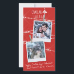 Challah Days Hanukkah 2-Foto-Ferienkarte | Rot<br><div class="desc">Wählen Sie das Tool anpassen, um die Hintergrundfarben auf eine beliebige der von Ihnen gewählten Farben zu ändern, falls Rot nicht Ihre Vorliebe ist. "Challah La La La La La" ist eines unserer Foto-Unterhaltungsdesigns. Es geht um Hanukkah, aber auch um die Einbindung anderer Feiern, auf eine lustige, leichte Art und...</div>