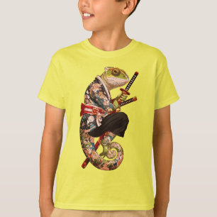 Chameleon Samurai - Tattooed Warrior mit Katana T-Shirt