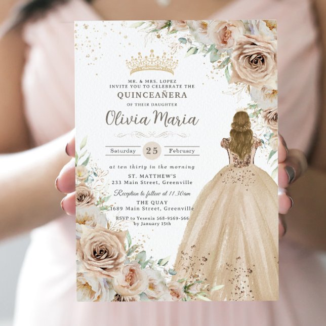 Champagne Beige Cream Floral Princess Quinceanera Einladung (Von Creator hochgeladen)