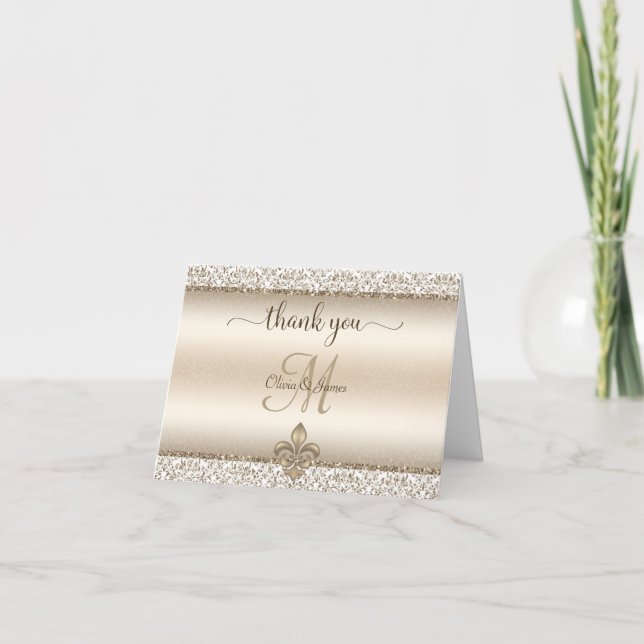Champagne Damask Monogram Lilie Wedding Dankeskarte (Vorderseite)