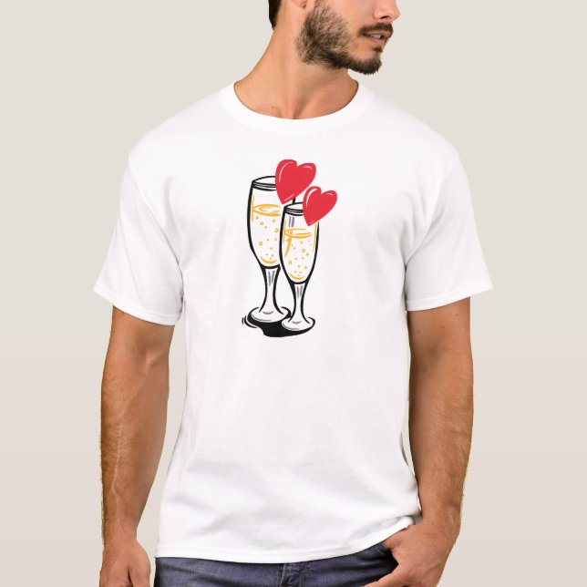 Champagne-Gläser, die Liebe celbrating sind T-Shirt (Vorderseite)