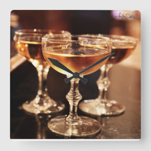 Champagner-Bar Quadratische Wanduhr