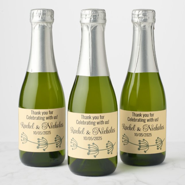 Champagner-Miniflaschen sind personalisiert (Flaschen)