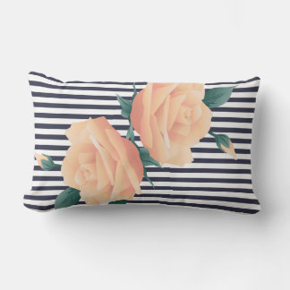 Champagner Rose und moderne, weiße Streifen Lendenkissen