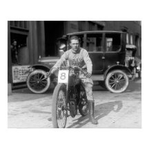 Champion-Motorradrennfahrer, 1922. Vintage-Foto