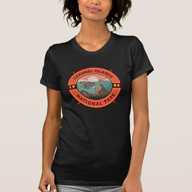 Channel Islands National Park Retro Compass Emblem T-Shirt (Vorderseite)