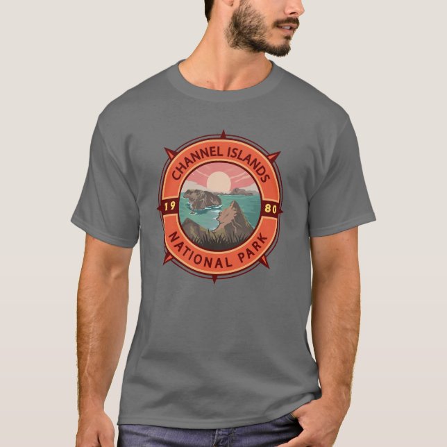 Channel Islands National Park Retro Compass Emblem T-Shirt (Vorderseite)