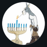 Chanukah (Hanukka)-Karte Runder Aufkleber<br><div class="desc">Chanukah (Hanukkah) Schnauzer beleuchtet die Menorah</div>
