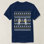 Chanukah/Hanukkah Men's "Ugly Sweater" T - Shirt<br><div class="desc">Chanukah/Hanukkah Men's "Ugly Sweater" T - Shirt. Judah Maccabee ist hübsch und fröhlich mit seinem... ist für eine sehr glückliche Feier! Wählen Sie aus verschiedenen Stilen,  Farben und Größen. Danke,  dass ihr angehalten und vorbeigekommen seid! Viel geschätzt. Herzlichen Glückwunsch Chanukah/Hanukkah!!</div>