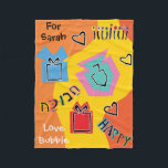 Chanukah Happy Fleece Blanket<br><div class="desc">Personalisieren Sie "Chanukah Happy" Fleece Blanket/Small Personalize, indem Sie bearbeitbaren Text mit Ihrem bevorzugten Schriftart Farbe, Größe und Stil. Dieses Design kann auch zu Deckengrößen, mittel und groß, hinzugefügt werden. Größe: Fleece Blanket, 30"x40" Es ist schwer, sich selbst zu kuscheln. wie mit dieser voll gestaltbaren Fleecedecke. Gestalte die gesamte Vorderseite...</div>