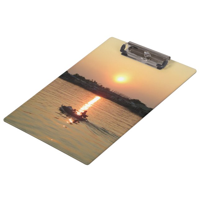 Chao Phraya Fluss Sunset ... Ayutthaya, Thailand Klemmbrett (Schrägansicht)