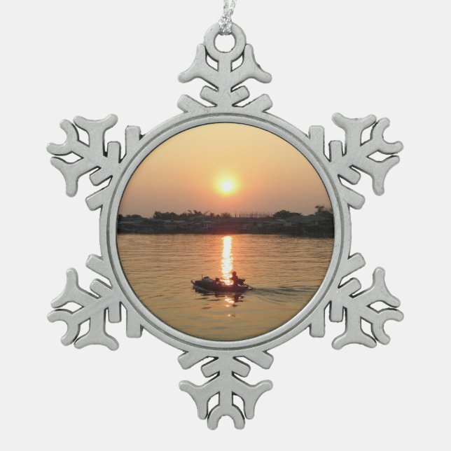 Chao Phraya Fluss Sunset ... Ayutthaya, Thailand Schneeflocken Zinn-Ornament (Vorderseite)