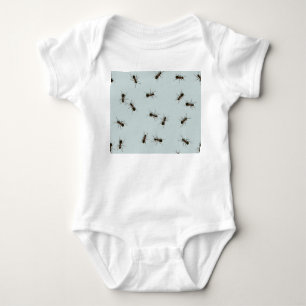 Chaotic Red Ants Stilvolles Muster Baby Strampler