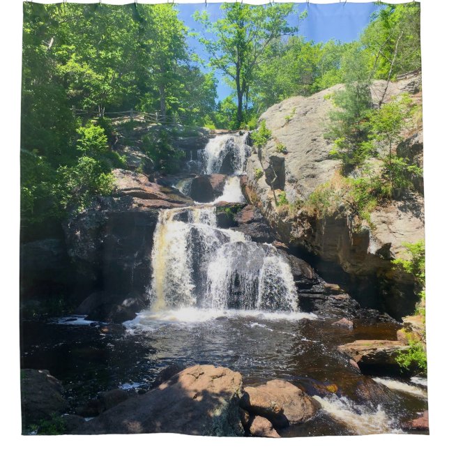 Chapman Falls Gelassenheit Duschvorhang (Vorderseite)