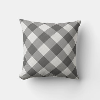 Charcoal Gray White Gingham Pattern Country Kissen
