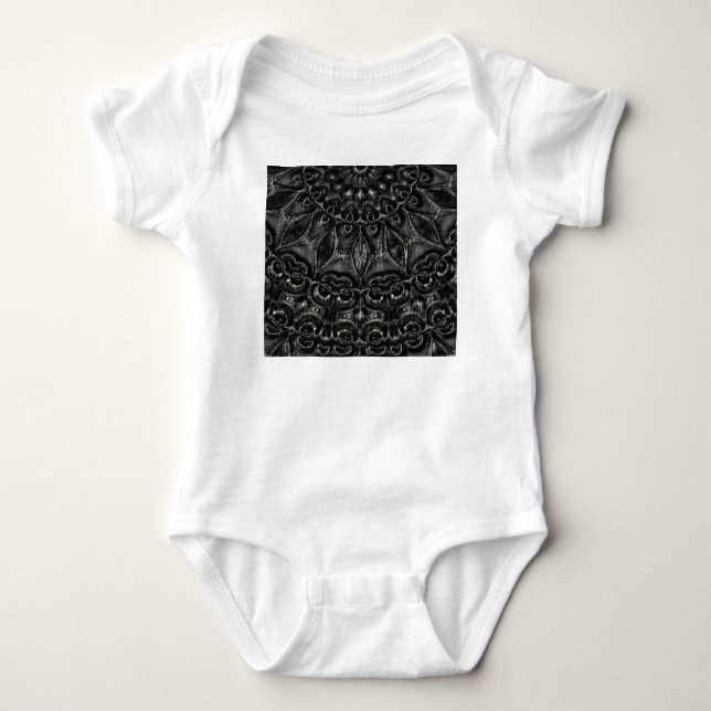 Charcoal Mandala Baby Strampler (Vorderseite)