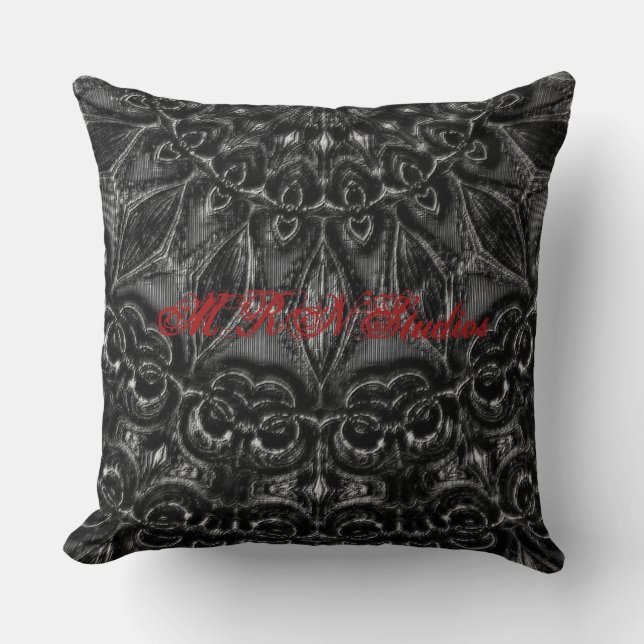 Charcoal Mandala Throw Pillow Kissen (Vorderseite)