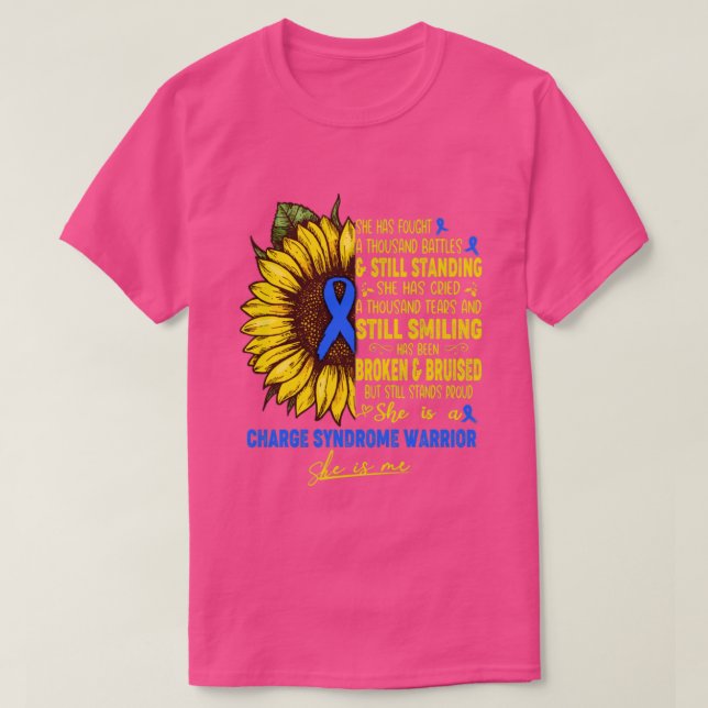Charge Syndrome Awareness She is A Charge Syndrome T-Shirt (Design vorne)