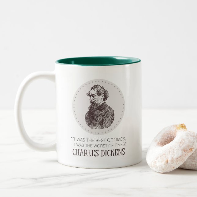 Charles Dickens Portrait und Zitat Zweifarbige Tasse (Mit Donut)