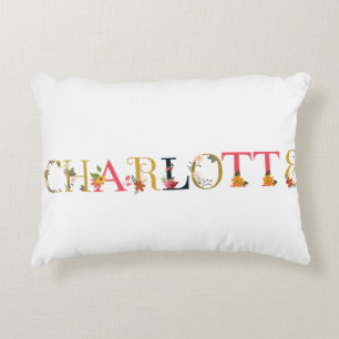 CHARLOTTE Name Kunst mit bestickten Blume Dekokissen