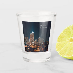 Charlotte North Carolina City Skyline Nacht Schnapsglas