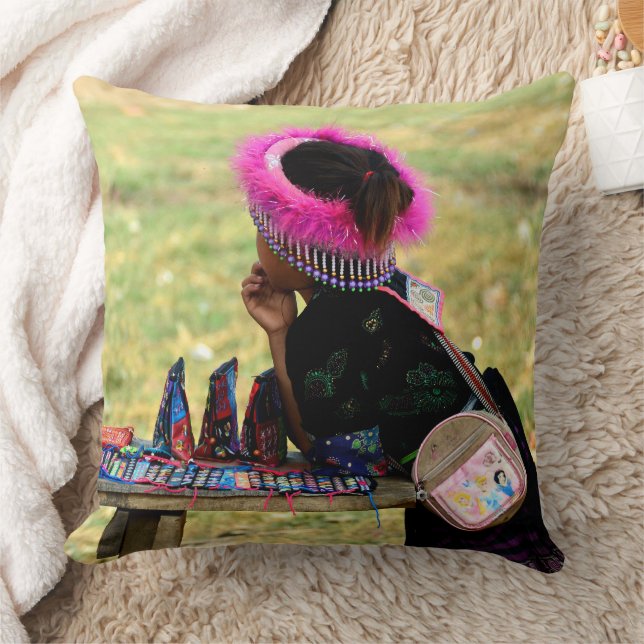 Charm and Tradition: Merchant Andenken Kissen (Decke)