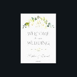 Charm White Cream Floral Begrüßungszeichen Leinwanddruck<br><div class="desc">Charmantes Design mit weißer Creme. Es ist mit wunderschönen,  weißen,  cremefarbenen Blume,  einem blumengeschmückten Unterteil,  die alle auf weißem Hintergrund gehalten sind,  ausgestattet. Verwenden Sie das Tool Anpassen,  um Ihre Informationen hinzuzufügen. Für passende Artikel besuchen Sie bitte meine Delicate White Blume Collection.</div>