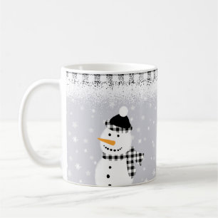 Charmante Schneemänner in Winterhasen und Skarven Kaffeetasse