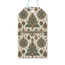 Charmanter skandinavischer Weihnachtsbaum und Orna